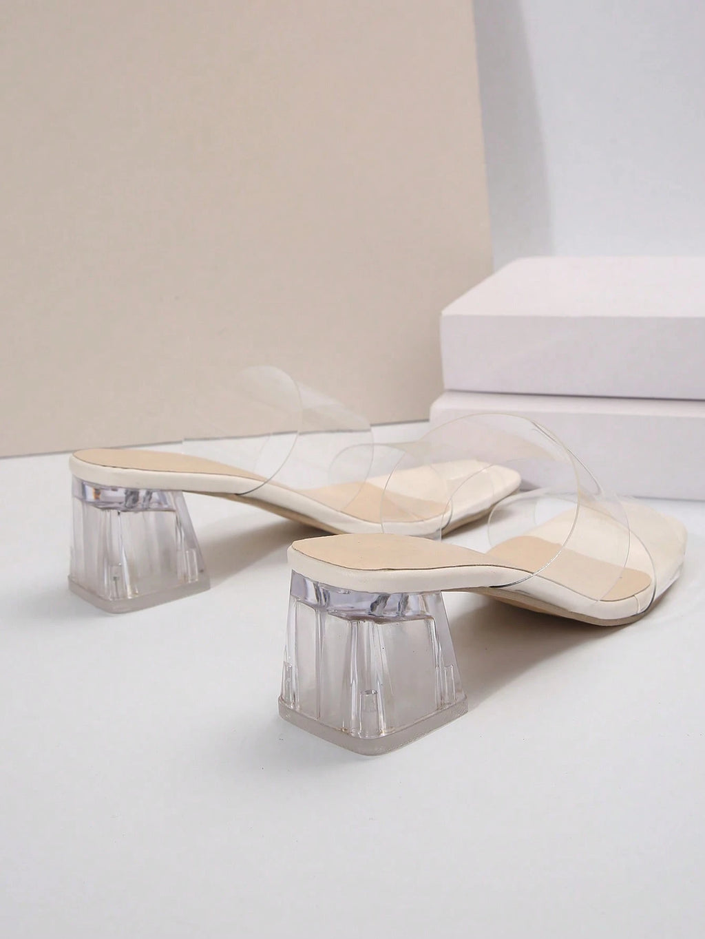 Elegant white women's high-heeled sandals—square toe, sturdy heel, strap, formal shoes for all seasons, stiletto heel